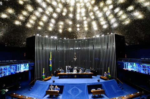 Senadores questionam no STF aprovação de acordo sobre transporte aéreo entre Brasil e EUA