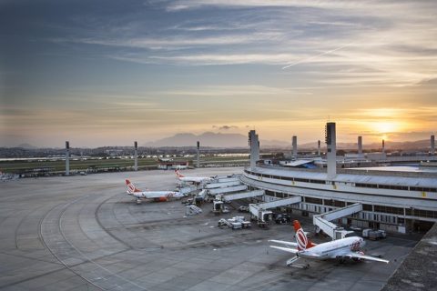 Anac reajusta tarifas de embarque dos aeroportos do Galeão e de Confins.