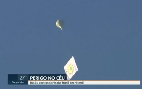 Balão é flagrado perto da Ponte Rio-Niterói, próximo à pista do Aeroporto Santos Dumont.